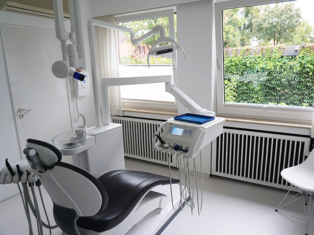 Behandlungsraum der Zahnarztpraxis Reese